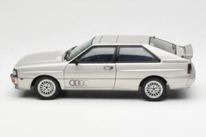 Audi Quattro LWB Stříbrný AUTOart 1:18 70303 Kov – obrázek 4 z 8