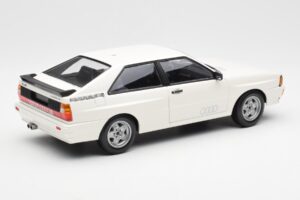 Audi Quattro Bílý Minichamps 1:18 155016120 Kov – obrázek 2 z 6