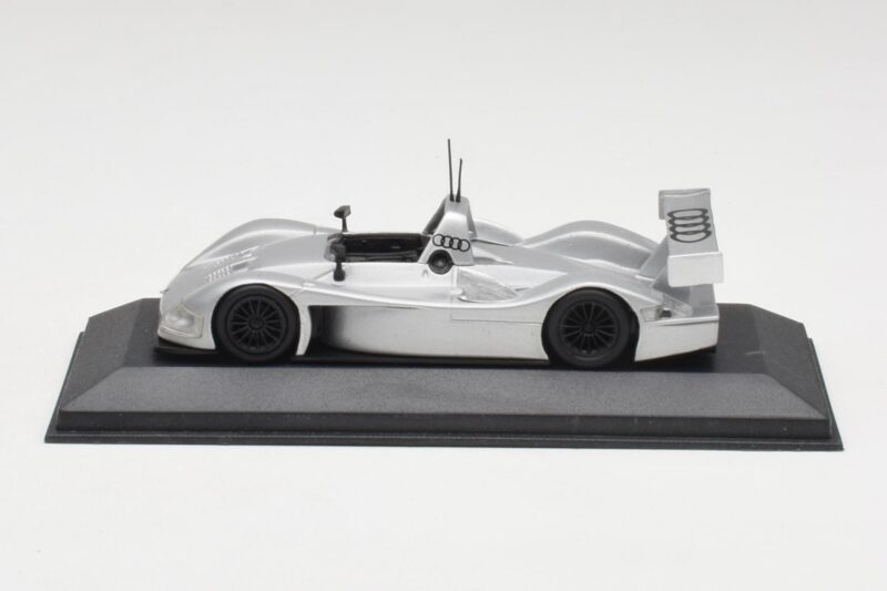 Audi R10 Concept Ice Stříbrný Metallic Minichamps 1:43 AUDI001 Kov