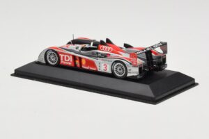 Audi R10 TDI LMP1 #3 L. Luhr / A. Premat / M. Rockenfeller 24 Hours of Le Mans 2008 Minichamps 1:43 400089903 Kov – obrázek 3 z 4