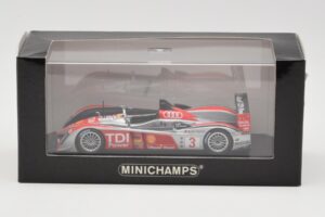 Audi R10 TDI LMP1 #3 L. Luhr / A. Premat / M. Rockenfeller 24 Hours of Le Mans 2008 Minichamps 1:43 400089903 Kov – obrázek 4 z 4