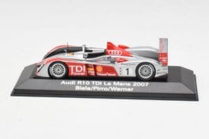 Audi R10 TDI LMP1 #1 F. Biela / E. Pirro / M. Werner 24 Hours of Le Mans 2007 Minichamps 1:43 5020700213 Kov