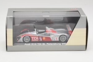 Audi R10 TDI #1 R. Capello / A. McNish / T. Kristensen 24 Hours of Le Mans 2007 Minichamps 1:43 5020700243 Kov – obrázek 4 z 4