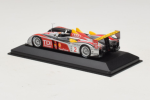 Audi R10 TDI LMP1 #2 R. Capello / T. Kristensen 2007 Minichamps 1:43 400071602 Kov – obrázek 3 z 4