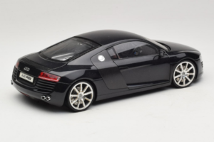 Audi R8 Černý Kyosho 1:18 09213BK Kov – obrázek 3 z 8