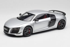 Audi R8 GT Type 42 Ice Stříbrný Metallic Kyosho 1:18 09218IS Kov