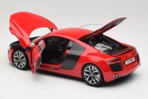 Audi R8 Červený Kyosho 1:18 09213R Kov – obrázek 5 z 8