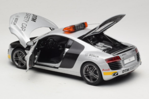 Audi R8 Safety Car 24 Hours of Le Mans 2008 Kyosho 1:18 09214DTM Kov – obrázek 7 z 8