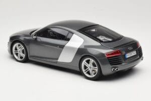 Audi R8 Type 42 4.2 Daytona Grey Kyosho 1:18 5010618425 Kov – obrázek 7 z 8