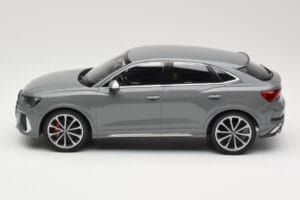 Audi RS Q3 F3 Sportback Šedý Minichamps 1:18 155018100 Kov – obrázek 3 z 6
