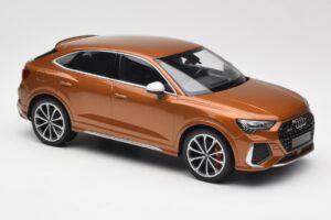 Audi RS Q3 Sportback 8U Brown Metallic Minichamps 1:18 155018104 Kov – obrázek 4 z 6