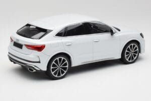 Audi RS Q3 F3 Sportback Glacier White Metallic Minichamps 1:18 155018105 Kov – obrázek 2 z 6