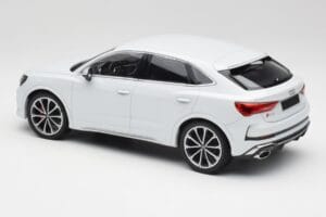 Audi RS Q3 F3 Sportback Glacier White Metallic Minichamps 1:18 155018105 Kov – obrázek 5 z 6