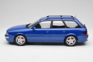 Audi RS2 B4 Avant Modrý Otto 1:12 G075 Pryskyřice – obrázek 3 z 6