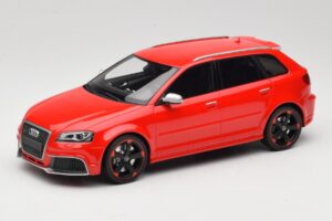 Audi RS3 8P Sportback Červený DNA 1:18 DNA000056 Pryskyřice