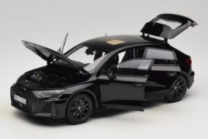 Audi RS3 8Y Sportback Myth Black Norev 1:18 188388 Kov – obrázek 2 z 8