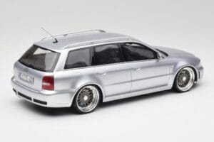 Audi RS4 B5 Avant Stříbrný Custom Wheels Otto 1:18 OT521 Pryskyřice – obrázek 2 z 6