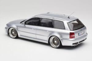 Audi RS4 B5 Avant Stříbrný Custom Wheels Otto 1:18 OT521 Pryskyřice – obrázek 5 z 6