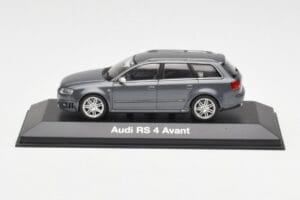 Audi RS4 B7 Avant Šedý Minichamps 1:43 5010509223 Kov