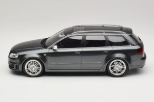Audi RS4 B7 Šedý Otto 1:18 OT721 Pryskyřice – obrázek 3 z 6