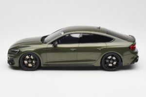 Audi RS5 B9 Competition Sportback Zelený GT Spirit 1:18 GT469 Pryskyřice – obrázek 3 z 6