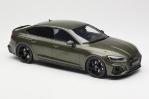 Audi RS5 B9 Competition Sportback Zelený GT Spirit 1:18 GT469 Pryskyřice – obrázek 4 z 6