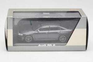 Audi RS6 C6 Daytona Grey Minichamps 1:43 5010810123 Kov – obrázek 4 z 4