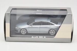 Audi RS6 C6 Monza Silver Minichamps 1:43 5010810113 Kov – obrázek 4 z 4