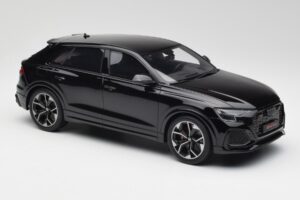 Audi RSQ8 Night Černý GT Spirit 1:18 GT305 Pryskyřice – obrázek 4 z 6