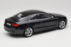 Audi S5 B8 Coupe Černý Norev 1:18 188360 Kov – obrázek 3 z 8