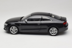 Audi S5 B8 Coupe Černý Norev 1:18 188360 Kov – obrázek 4 z 8