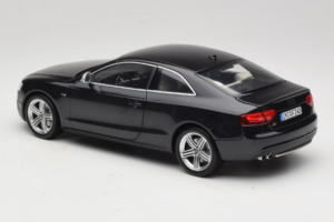 Audi S5 B8 Coupe Černý Norev 1:18 188360 Kov – obrázek 7 z 8