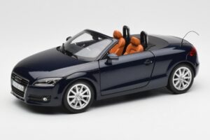 Audi TT 8J Roadster Hlubinně Modrý Minichamps 1:18 5010500525 Kov