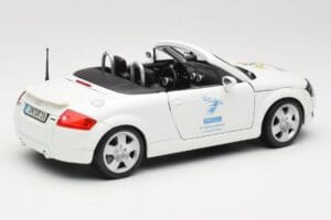 Audi TT 8N Kabriolet Bílý Maisto 1:18 56065 Kov – obrázek 3 z 8