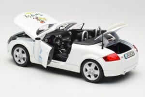 Audi TT 8N Kabriolet Bílý Maisto 1:18 56065 Kov – obrázek 5 z 8