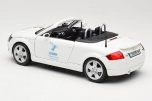 Audi TT 8N Kabriolet Bílý Maisto 1:18 56065 Kov – obrázek 7 z 8