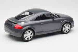 Audi TT 8N Coupe Grey Metallic Minichamps 1:18 155017020 Kov – obrázek 2 z 6