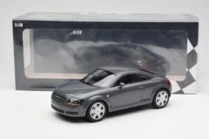 Audi TT 8N Coupe Grey Metallic Minichamps 1:18 155017020 Kov – obrázek 6 z 6