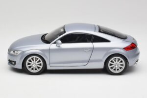 Audi TT 8N RHD Lake Stříbrná Metalíza Minichamps 1:18 150015020 Kov – obrázek 4 z 8