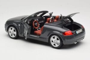 Audi TT 8N Roadster Šedý Maisto 1:18 50346 Kov – obrázek 5 z 8