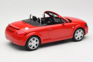 Audi TT 8N Roadster Červený Minichamps 1:18 155017032 Kov – obrázek 2 z 6