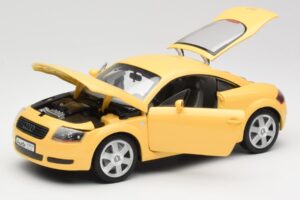 Audi TT 8N Žlutý Revell 1:18 08954-M1 Kov – obrázek 2 z 8