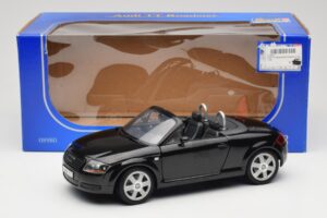 Audi TT 8N Roadster Černý Revell 1:18 8980 Kov – obrázek 8 z 8