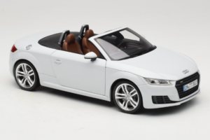 Audi TT 8S Roadster Glacier White Minichamps 1:18 5011400515 Kov – obrázek 6 z 8
