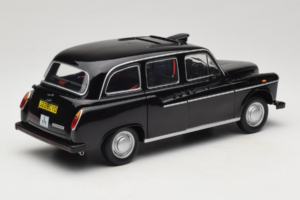 Austin FX4 London Taxi Černý Minichamps 1:18 180136000 Kov – obrázek 3 z 8