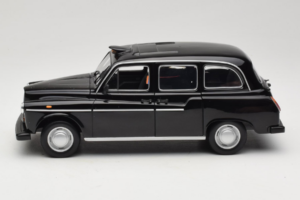 Austin FX4 London Taxi Černý Minichamps 1:18 180136000 Kov – obrázek 4 z 8