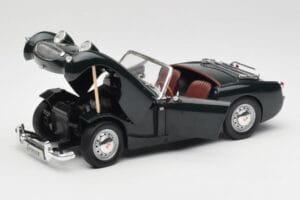 Austin-Healey Sprite Leaf Green Revell 1:18 08837 Kov – obrázek 2 z 8