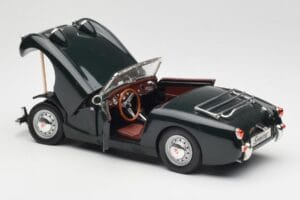 Austin-Healey Sprite Leaf Green Revell 1:18 08837 Kov – obrázek 5 z 8