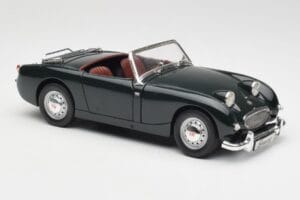 Austin-Healey Sprite Leaf Green Revell 1:18 08837 Kov – obrázek 6 z 8