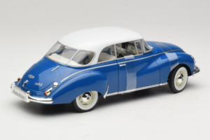 Auto Union 1000 S Coupe Modrý Bílý Revell 1:18 08909 Kov – obrázek 2 z 6
